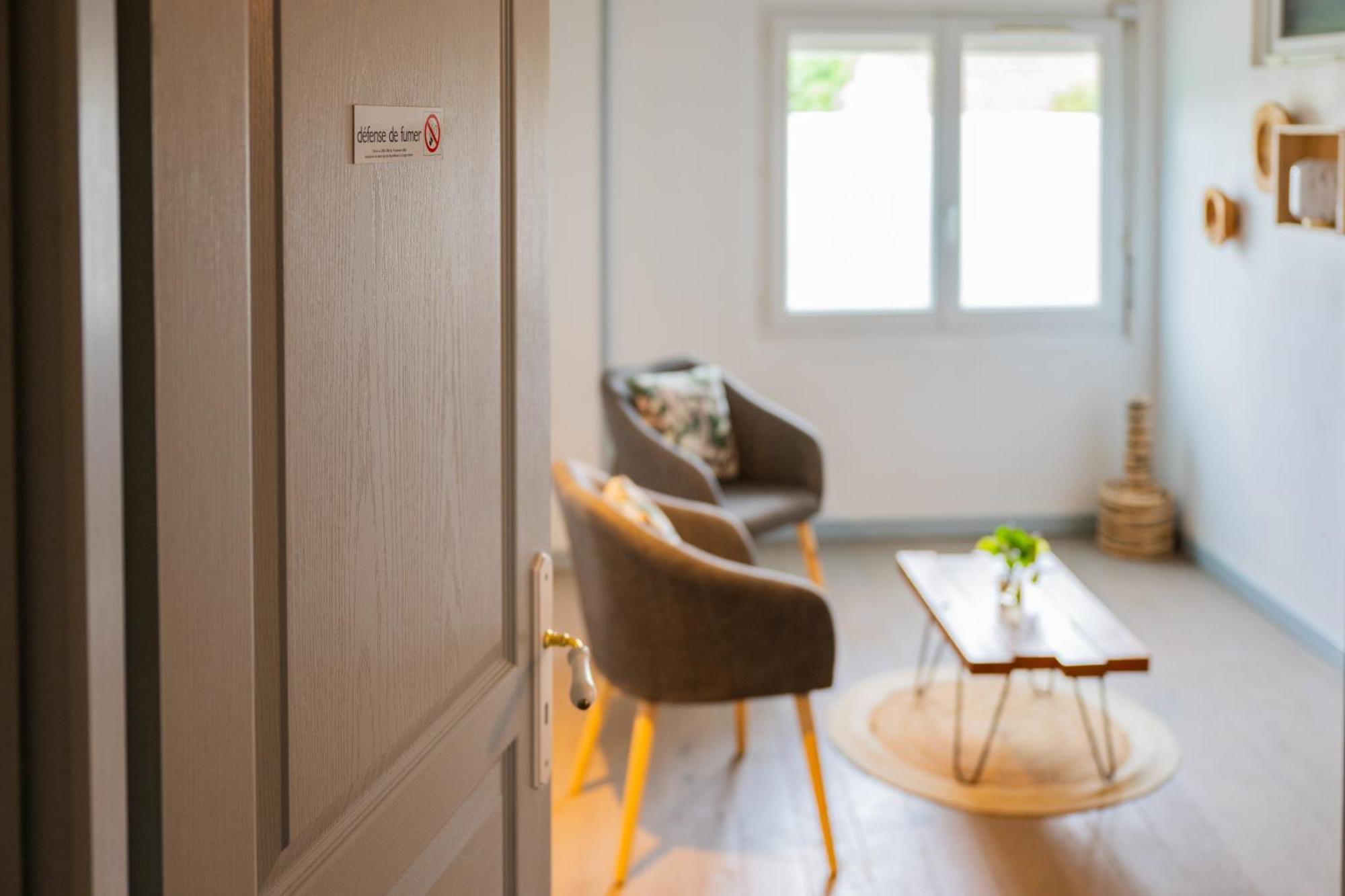 Chez La Fille De L Eclusier Apartment Castelnaudary Bagian luar foto