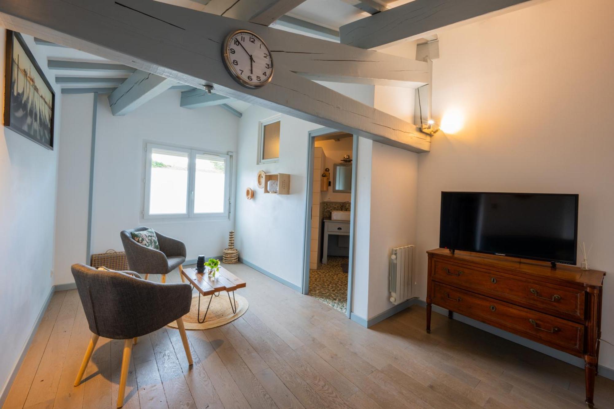 Chez La Fille De L Eclusier Apartment Castelnaudary Bagian luar foto